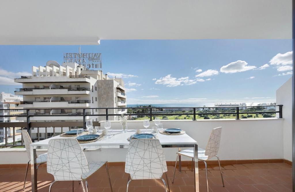 Cozy Apartment With Seaview 300M From The Beach Portimão Zewnętrze zdjęcie