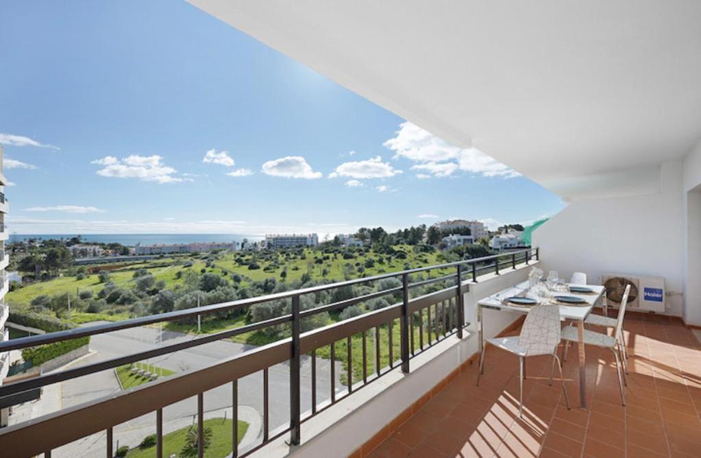 Cozy Apartment With Seaview 300M From The Beach Portimão Zewnętrze zdjęcie